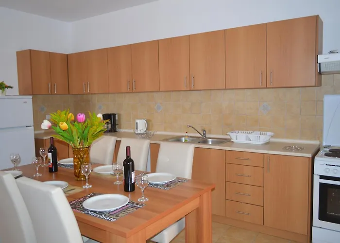 Gennadi Gardens Apartments & Villas